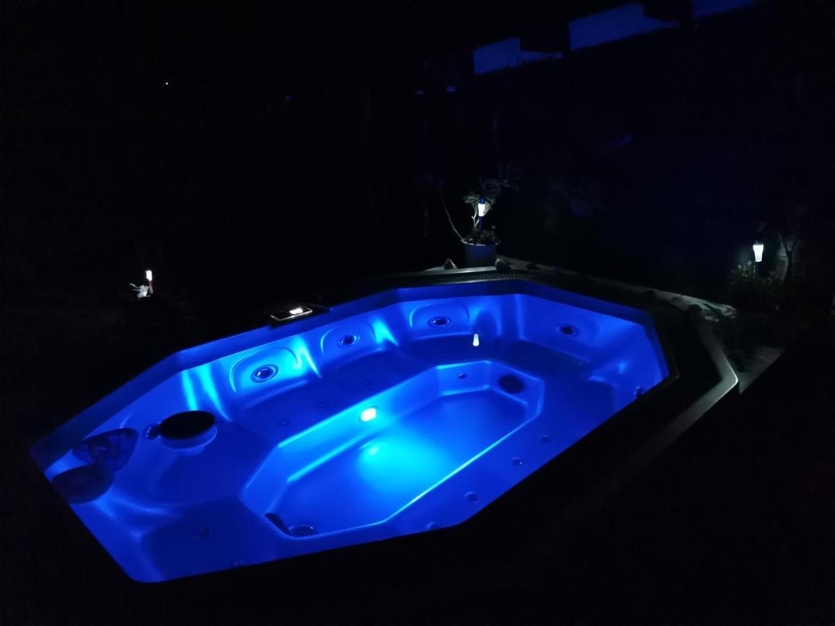 Bungalow La Perle - Jacuzzi - Piscine Saint-Francois  Exterior photo